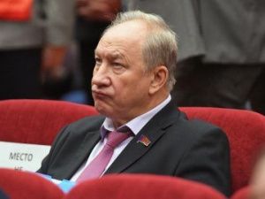Лишенный неприкосновенности Рашкин будет судиться с Госдумой