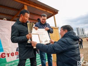 В Якутии состоялись конные скачки с общим призовым фондом 5,3 млн рублей