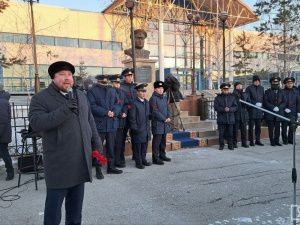 Авиаторы Якутии отметили 105-летие легендарного якутского лётчика Валерия Кузьмина