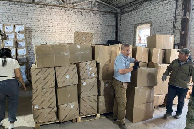 Подарки для бойцов СВО доставили в опорный пункт Якутии