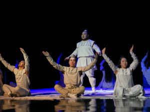 В Алматы зрители тепло приняли спектакль Театра Олонхо Якутии