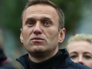 В отношении оппозиционера Алексея Навального в Лефортовский суд Москвы поступило новое уголовное дело по нескольким эпизодам мошенничества, сообщает ТАСС.