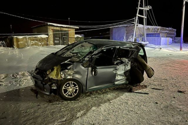 В Мирнинском районе Якутии в результате ДТП в реанимацию попали три человека