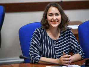 Айсен Николаев наградил лучших работников торговли