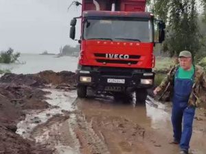 В Якутии река Лена топит посёлки Витим и Пеледуй