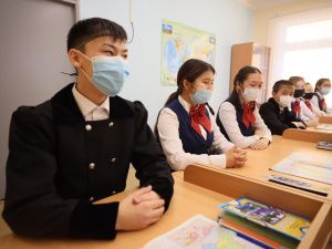 Айсен Николаев открыл новую школу в селе Кытанах Чурапчинского улуса