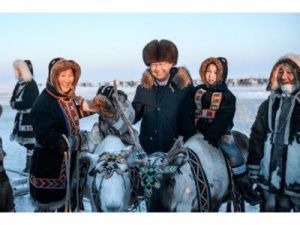 Айсен Николаев поздравляет с Днем полярника