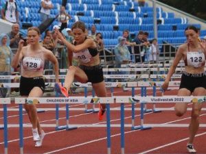 Первое золото сборной Якутии принесла бегунья, ее поддержали прыгуны и девочки-борчихи