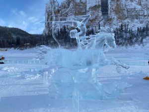 Подножие Ленских столбов украсили ледовые скульптуры, посвященные играм «Дети Азии»