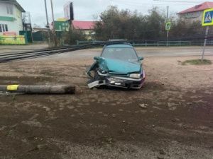 В Якутии водитель потерял сознание и врезался в электроопору: Мужчина скончался на месте