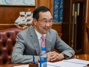 Айсен Николаев напутствовал выпускников вузов, выезжающих работать в районы