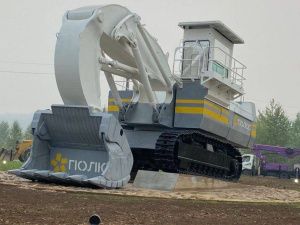 В Алданском районе Якутии установили памятник труду золотодобытчиков