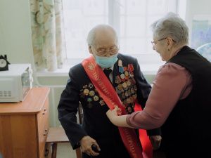 Участникам Великой Отечественной войны Алексею Березкину и Семену Колтовскому вручили высшие награды города Якутска