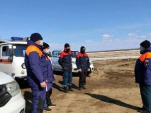 В Якутии за неделю 47 водителей пытались выехать на весенний лед