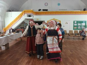 Жителей и гостей Хангаласского района Якутии объединили широкие ямщицкие посиделки