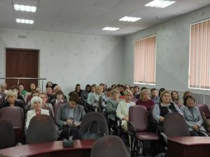 Андрей Тарасенко проверил готовность образовательных учреждений к началу учебного года в Алданском районе