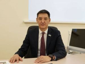 Министр образования Якутии Михаил Сивцев ушел в отставку по собственной инициативе