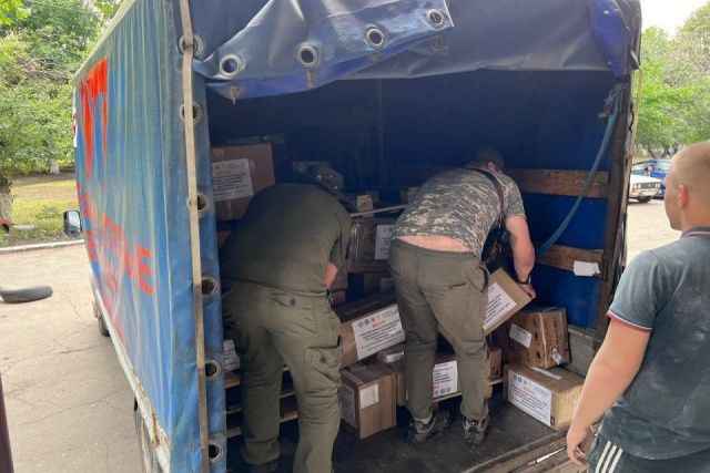 Помощь от всей страны: в гуманитарной миссии ЕР участвуют жители всех регионов