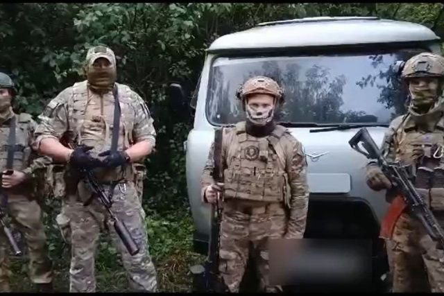 Автомобиль доставили для военнослужащих в зону СВО из Якутии