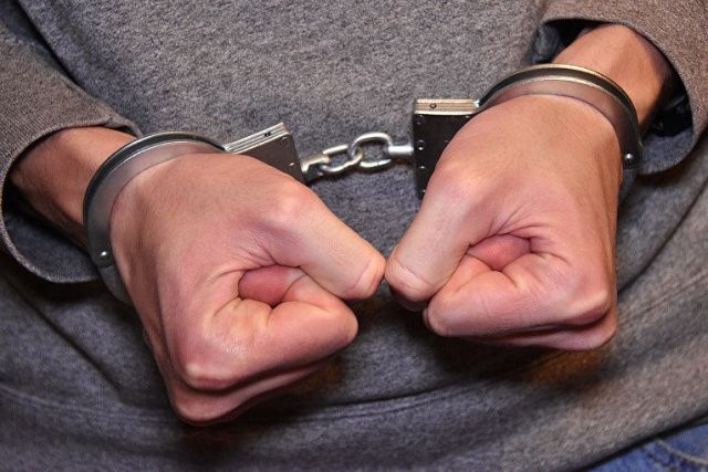 В ходе ссоры муж схватился за скалку, жена за нож и в итоге последняя пошла под суд