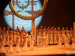 Объединение поколений и крепкая любовь: иностранцы рассказали о спектакле «Ньургун Боотур»