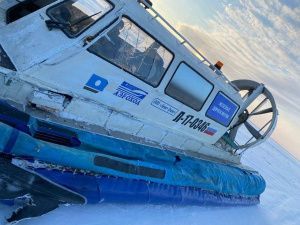 ДТП на льду: Иномарка протаранила судно на воздушной подушке
