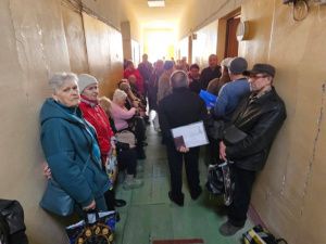 В городе Докучаевск ДНР приступила к работе бригада якутских офтальмологов