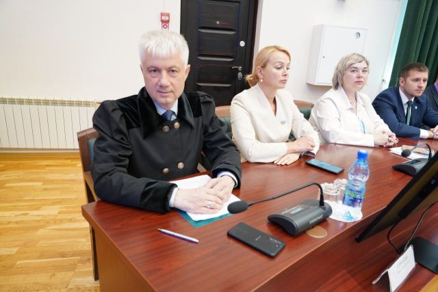 Александр Кошуков: «Новый закон в действии — главой Нерюнгринского района единогласно избран Максим Терещенко»