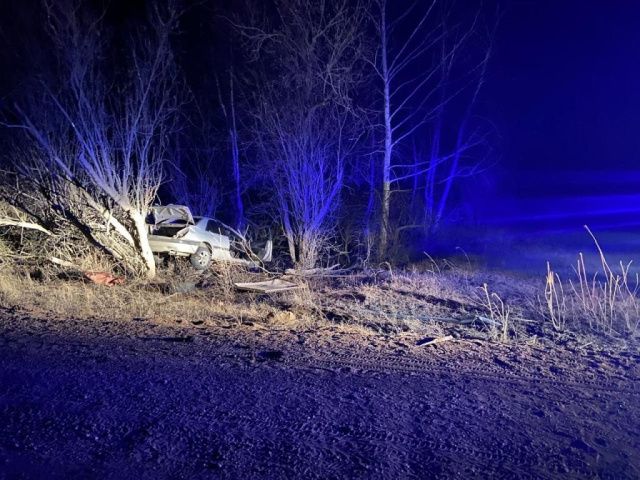 Женщина-водитель без прав совершила опрокидывание автомобиля