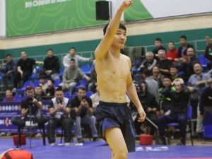 Борцы Тимур Николаев и Никита Софронов завоевали титулы абсолютных чемпионов турнира Ноговицыных