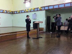 В Якутске на уроке Мужества школьники узнали истории детей-героев, которые ценой собственных жизней спасли близких и незнакомых людей