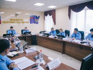 В Якутии с участием начальника Управления Генеральной прокуратуры Российской Федерации по Дальневосточному федеральному округу Андрея Мондохонова состоялось заседание коллегии об итогах работы в 1 полугодии 2022 года и задачах на предстоящий период