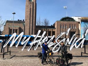 Два шахтера из Якутии путешествуют на велосипедах по Европе