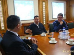 «ЦИРК УЕХАЛ – СПИКЕРЫ ОСТАЛИСЬ!»