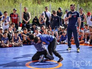 В Якутске олимпийские чемпионы провели мастер-классы