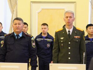 В День спасателя наградили сотрудников Службы спасения Якутии