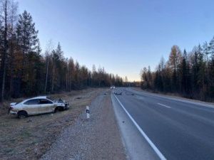 В Алданском районе водитель устроил ДТП с опрокидыванием автомобиля