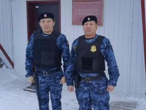 Судебные приставы задержали подозрительного мужчину и передали сотрудникам ДПС