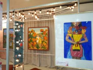 В Доме дружбы народов открылась выставка, посвященная Дню матери