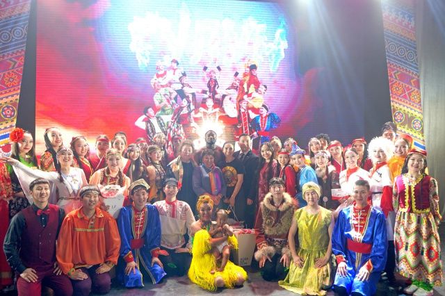 «Гулун» собрал друзей