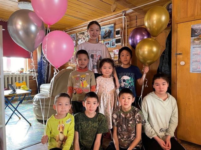 Лучшей многодетной семьей года стала семья Павловых из Горного улуса