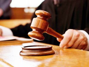 У пенсионера МВД из Якутии забрали 5 млн рублей за обман