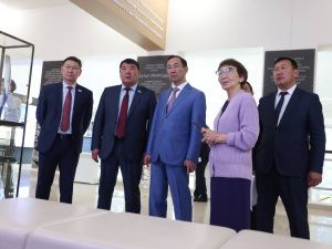 В селе Октемцы состоялось Торжественное собрание общественности, посвященное Дню государственности Якутии