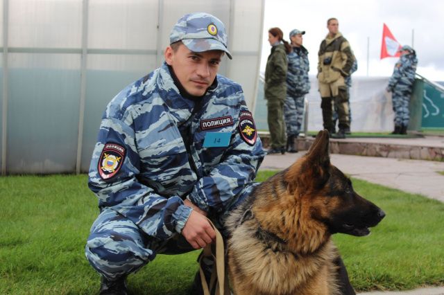 Служебная собака помогла выйти на след потерявшегося в Намском районе пенсионера