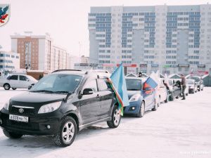 Автопробег в поддержку спецоперации российских войск на Украине провели в Якутске