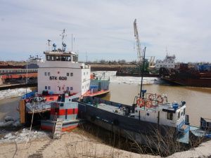 В Якутии флот готовят к навигации