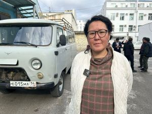 Работники «Сахапечать» передали автомобиль УАЗ в зону СВО