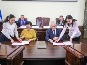Город Якутск и Вилюйский улус подписали соглашение о сотрудничестве