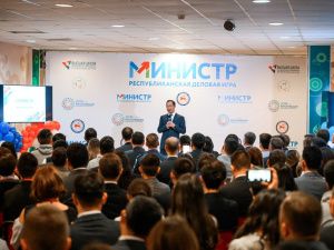 Айсен Николаев: «Мы воспитываем лидеров, которые будут управлять позитивными изменениями»