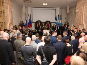 В Москве началась церемония прощания с первым президентом Якутии Михаилом Николаевым